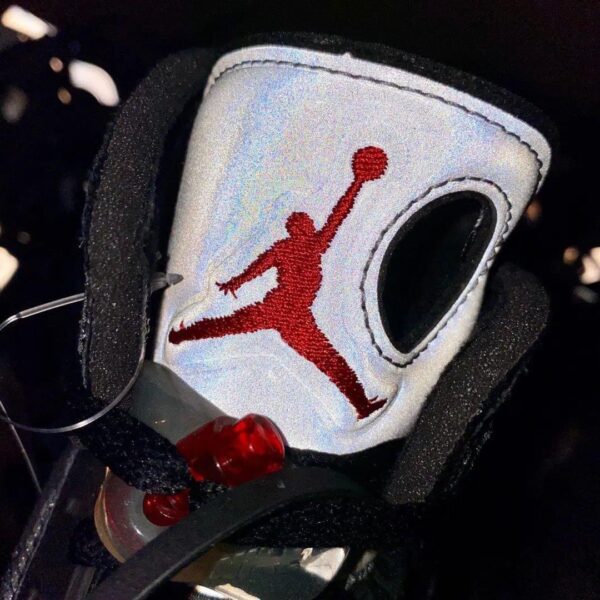 AJ5 black wings - Image 5