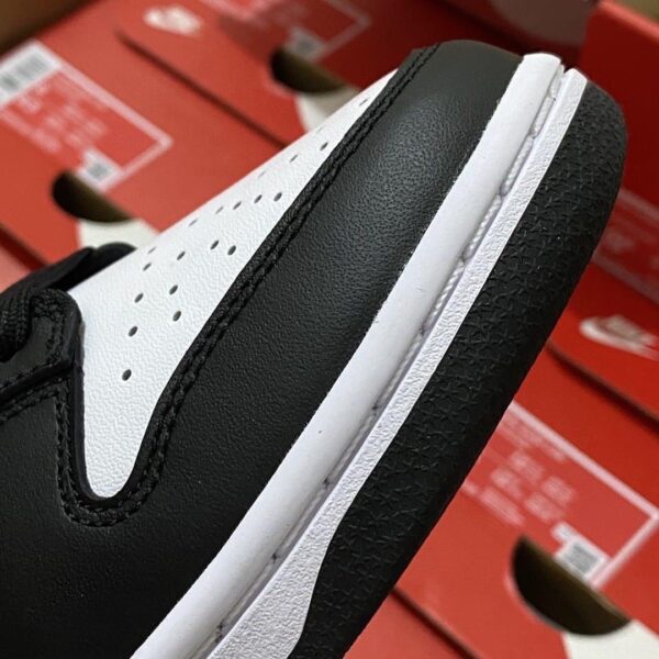 Dunk Black And White Low Pallets - Image 3